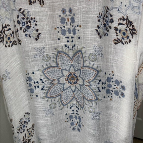 Altar'd State Kimono Floral Tassel  Open Front Size One Size.  #242 - Picture 3 of 11